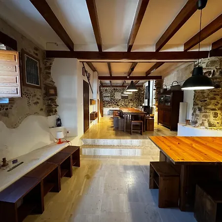 Mas De La Montana Del Cocodrilo * 普埃尔托明加尔沃