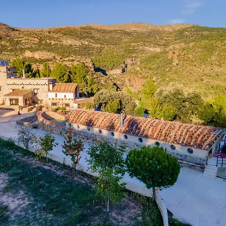 Mas De La Montana Del Cocodrilo * 普埃尔托明加尔沃